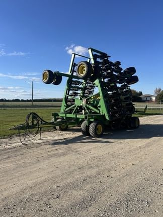 2004 John Deere 1890 Equipment Image0