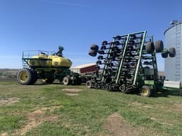 2004 John Deere 1895 Equipment Image0