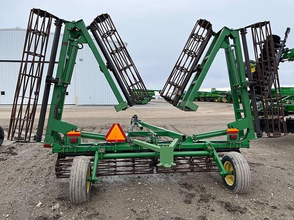 Image of John Deere 200 equipment image 3