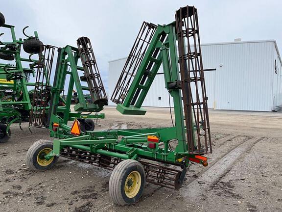 Image of John Deere 200 equipment image 4