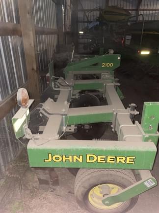 Image of John Deere 2100 equipment image 2
