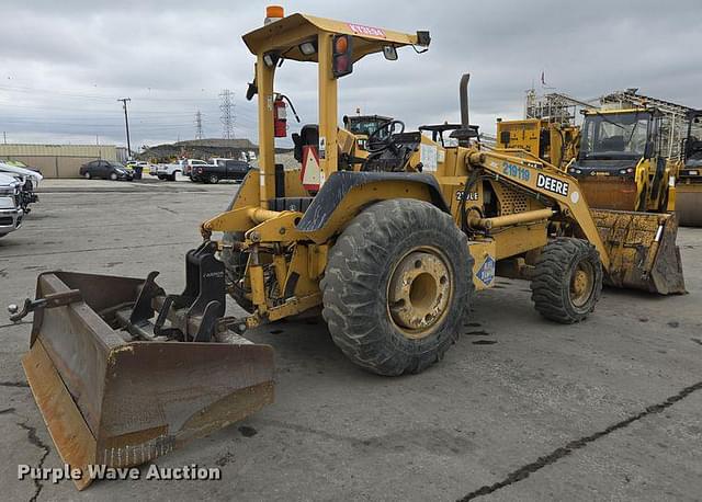 Image of John Deere 210LE equipment image 4