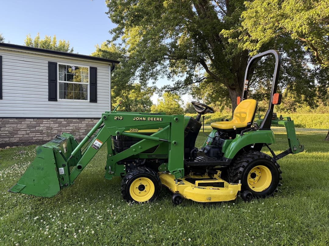 Image of John Deere 2210 Primary image
