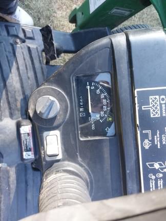 Image of John Deere 2210 equipment image 2