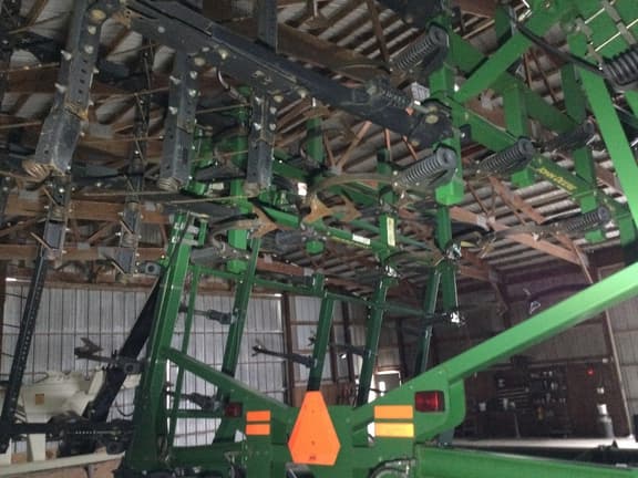 Image of John Deere 2210 equipment image 4