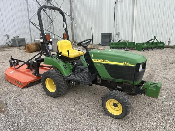 Image of John Deere 2210 Primary image
