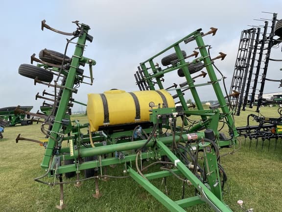 Image of John Deere 2210L equipment image 1