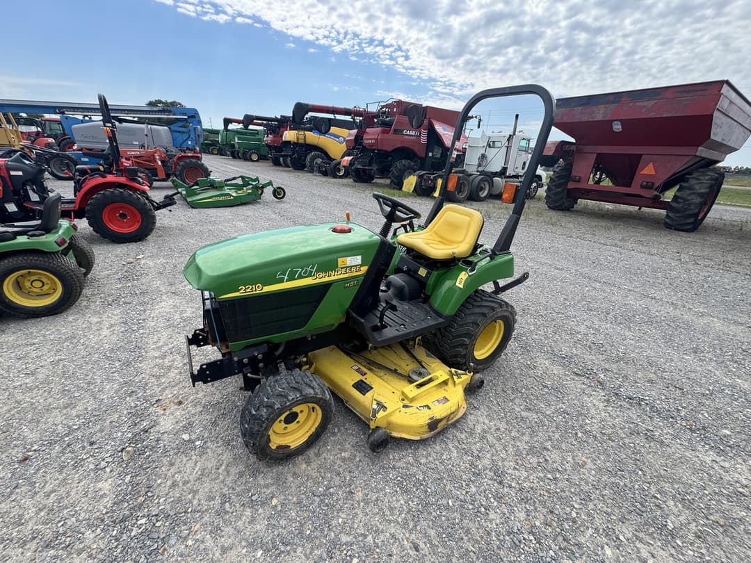 Image of John Deere 2210 Primary image