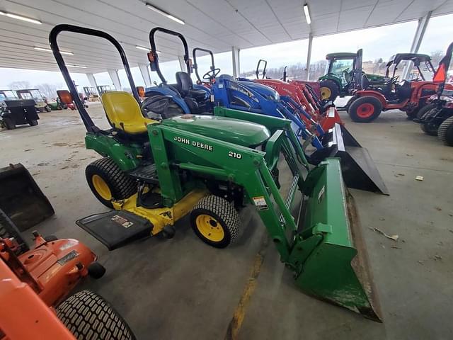 Image of John Deere 2210 equipment image 3