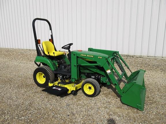 Image of John Deere 2210 Primary image