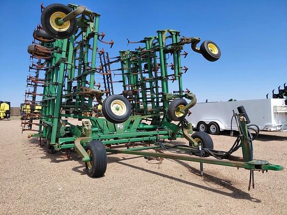 Image of John Deere 2210 Primary image
