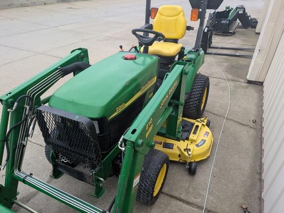 Image of John Deere 2210 equipment image 2