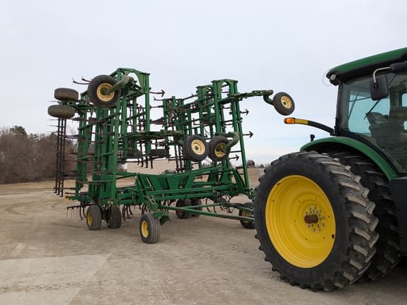 Image of John Deere 2210 equipment image 1