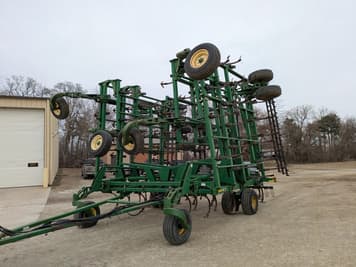Main image John Deere 2210