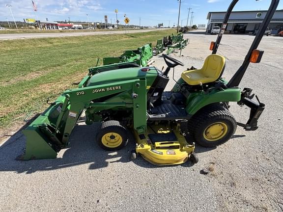 Image of John Deere 2210 equipment image 1
