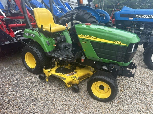 2004 John Deere 2210 Equipment Image0