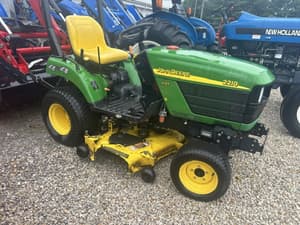 2004 John Deere 2210 Image