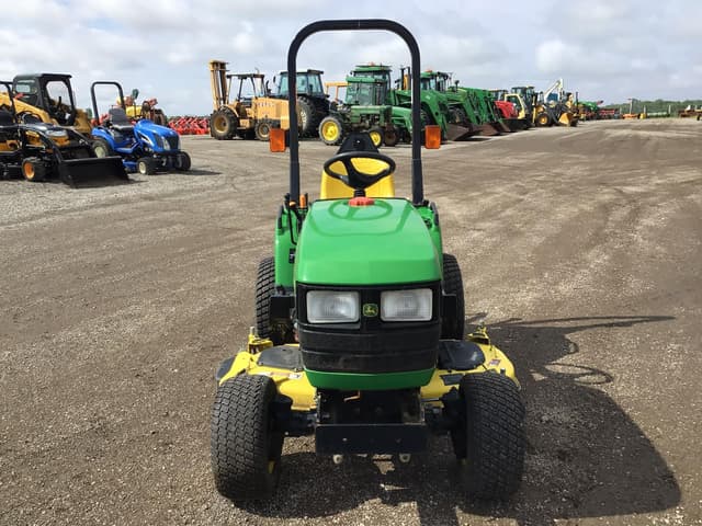 Image of John Deere 2210 equipment image 4