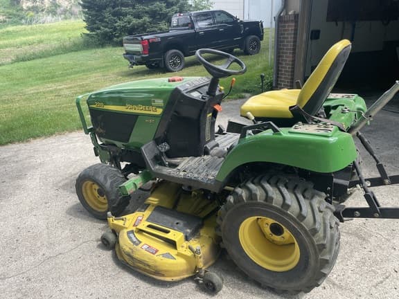 Image of John Deere 2210 equipment image 3