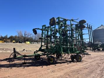 Main image John Deere 2210