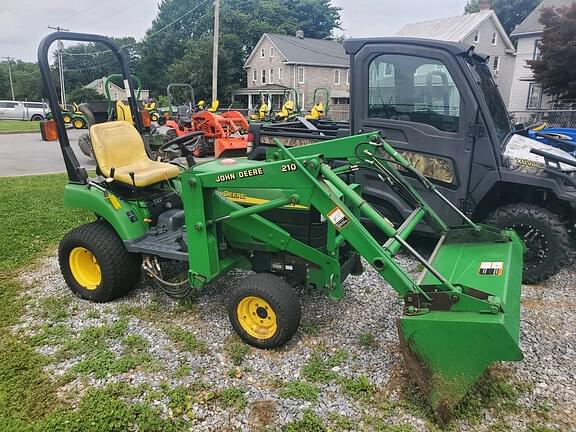 Image of John Deere 2210 equipment image 2