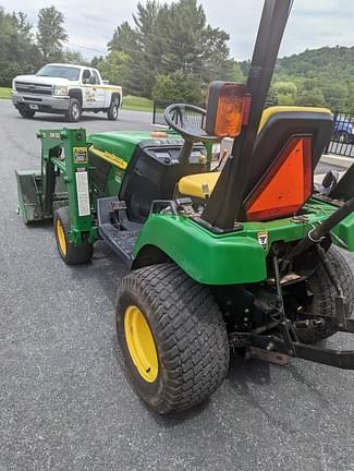 Image of John Deere 2210 equipment image 2