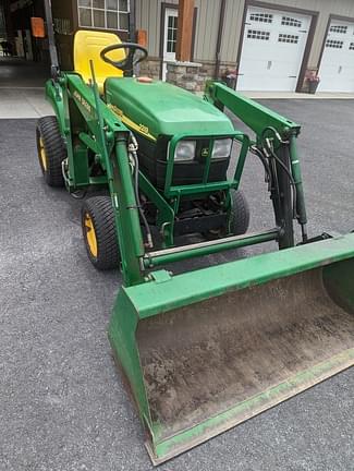 Image of John Deere 2210 equipment image 1