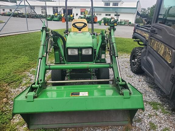 Image of John Deere 2210 equipment image 1