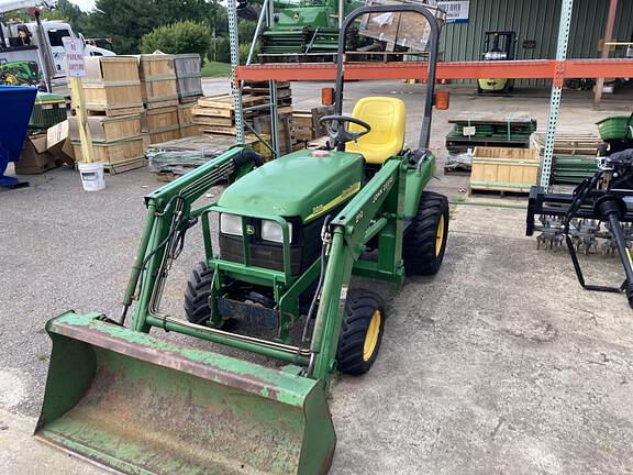 Image of John Deere 2210 equipment image 2