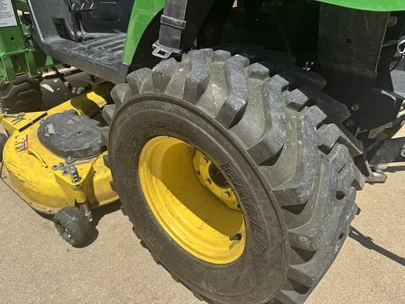 Image of John Deere 2210 equipment image 3