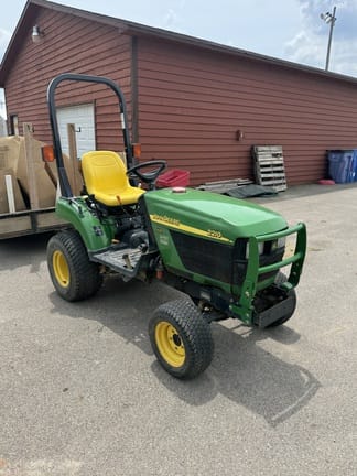 2004 John Deere 2210 Equipment Image0