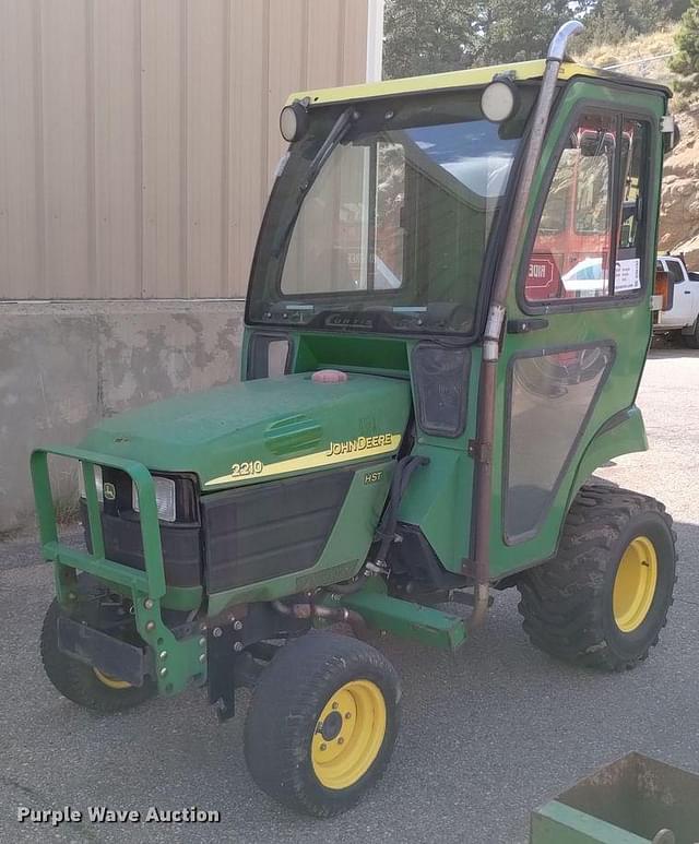 Image of John Deere 2210 equipment image 1