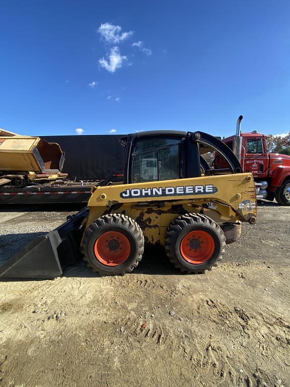 Image of John Deere 240 equipment image 1