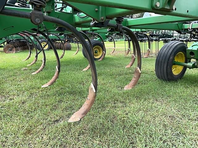 Image of John Deere 2410 equipment image 4