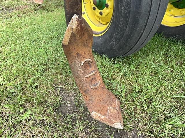 Image of John Deere 2410 equipment image 3