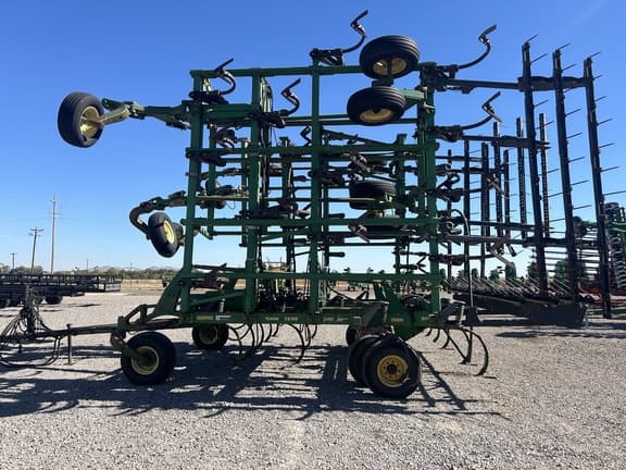 Image of John Deere 2410 equipment image 1