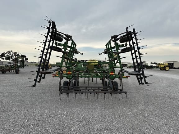 Image of John Deere 2410 equipment image 3