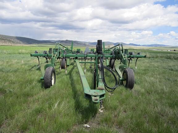 Image of John Deere 2410 equipment image 1