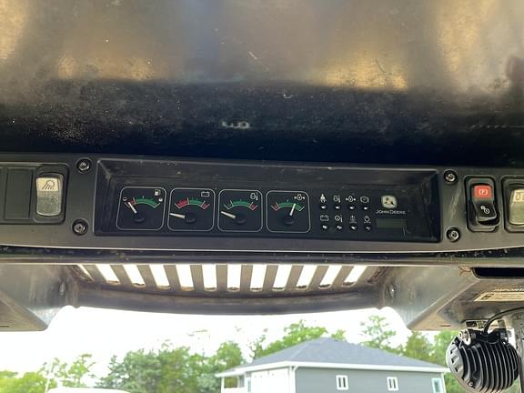 Image of John Deere 250 equipment image 4
