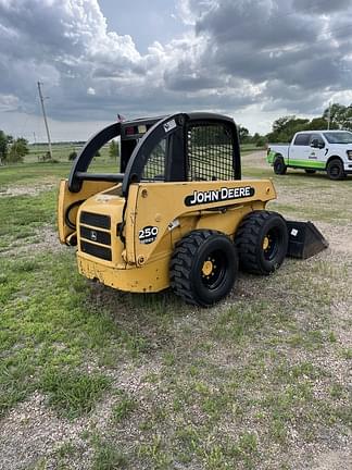 Image of John Deere 250 equipment image 1