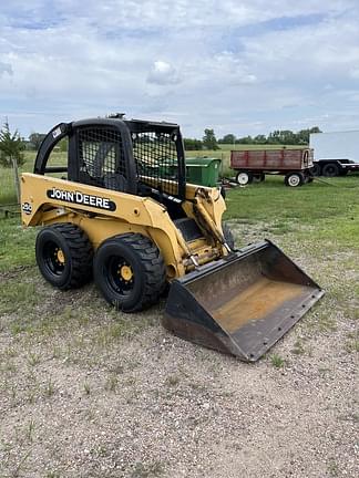 Image of John Deere 250 Primary image