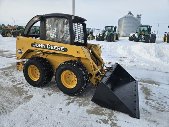 Image of John Deere 250 Series II equipment image 3