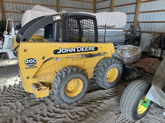 Image of John Deere 260 Series II Image 0