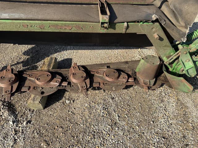 Image of John Deere 275 equipment image 2