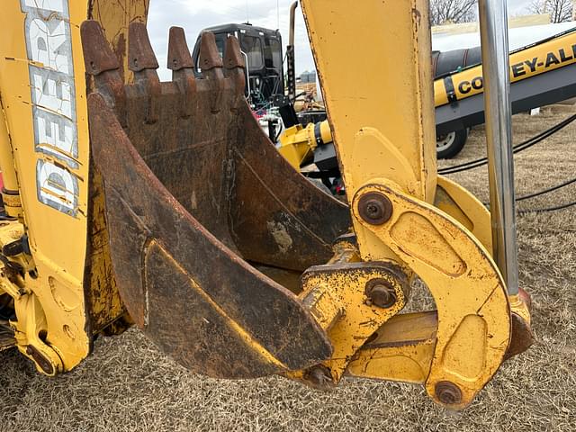 Image of John Deere 310G equipment image 4