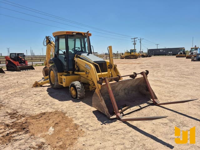 Image of John Deere 310G equipment image 2