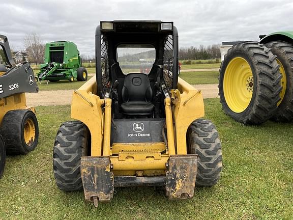 Image of John Deere 320 equipment image 1