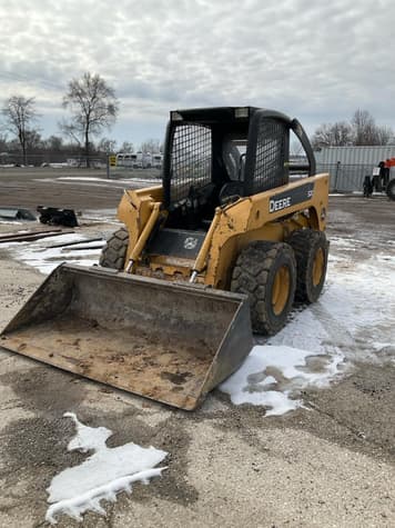 Main image John Deere 320