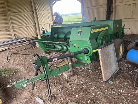 Image of John Deere 348 equipment image 2