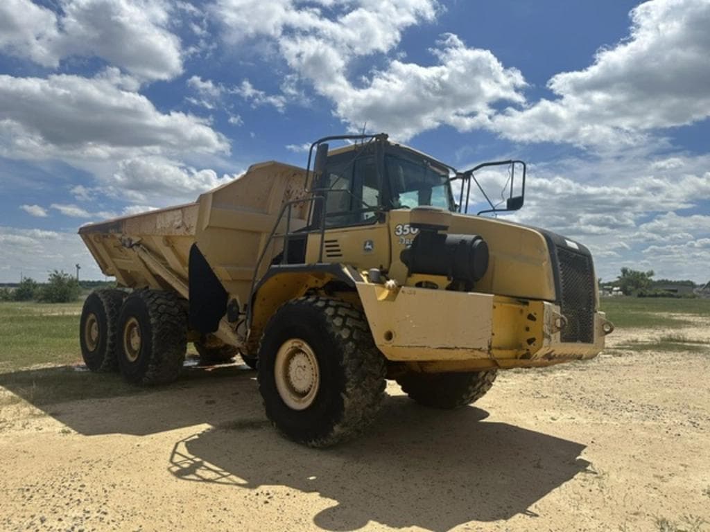 Image of John Deere 350D Primary image
